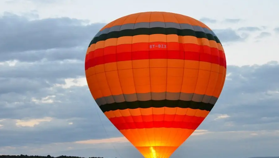 Hot air balloon safaris in Uganda